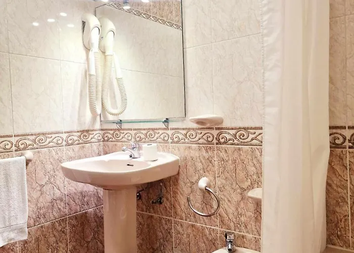 Comfortable Centrally Located *