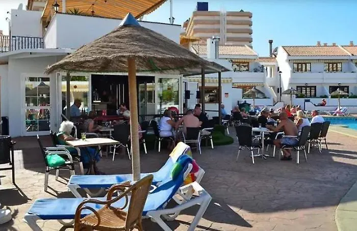 Comfortable Centrally Located Apartament Playa Feñabe