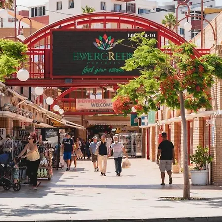 Comfortable Centrally Located Lejlighed